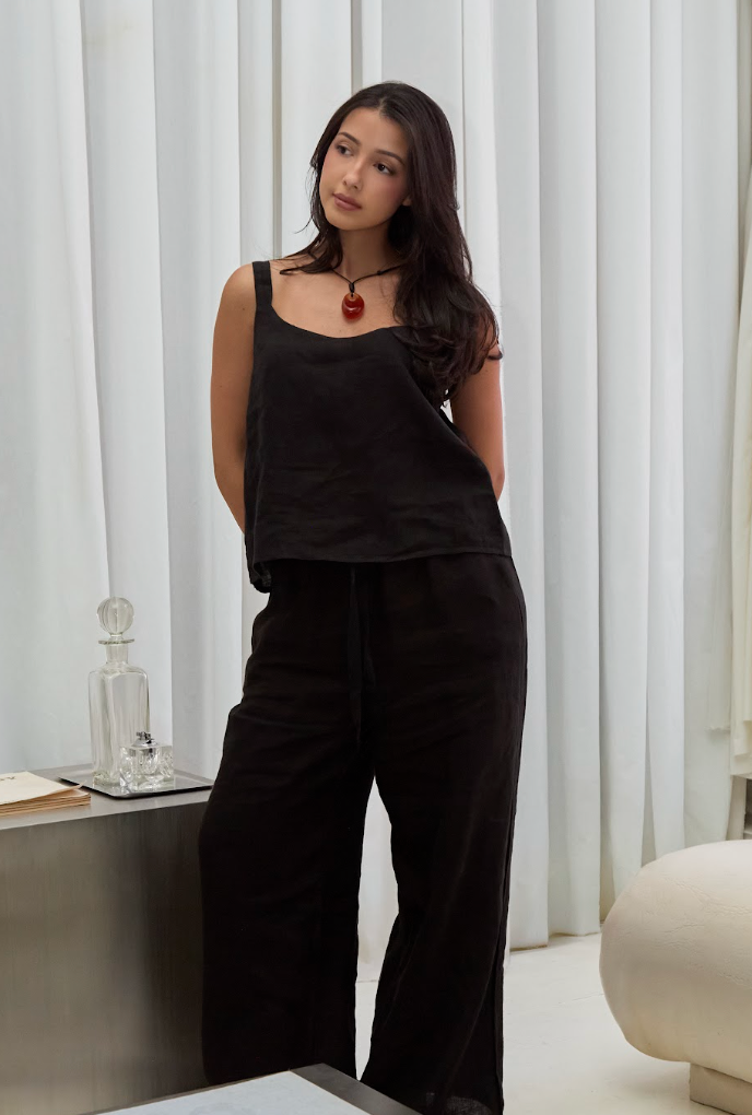 Sera Top in black linen, front